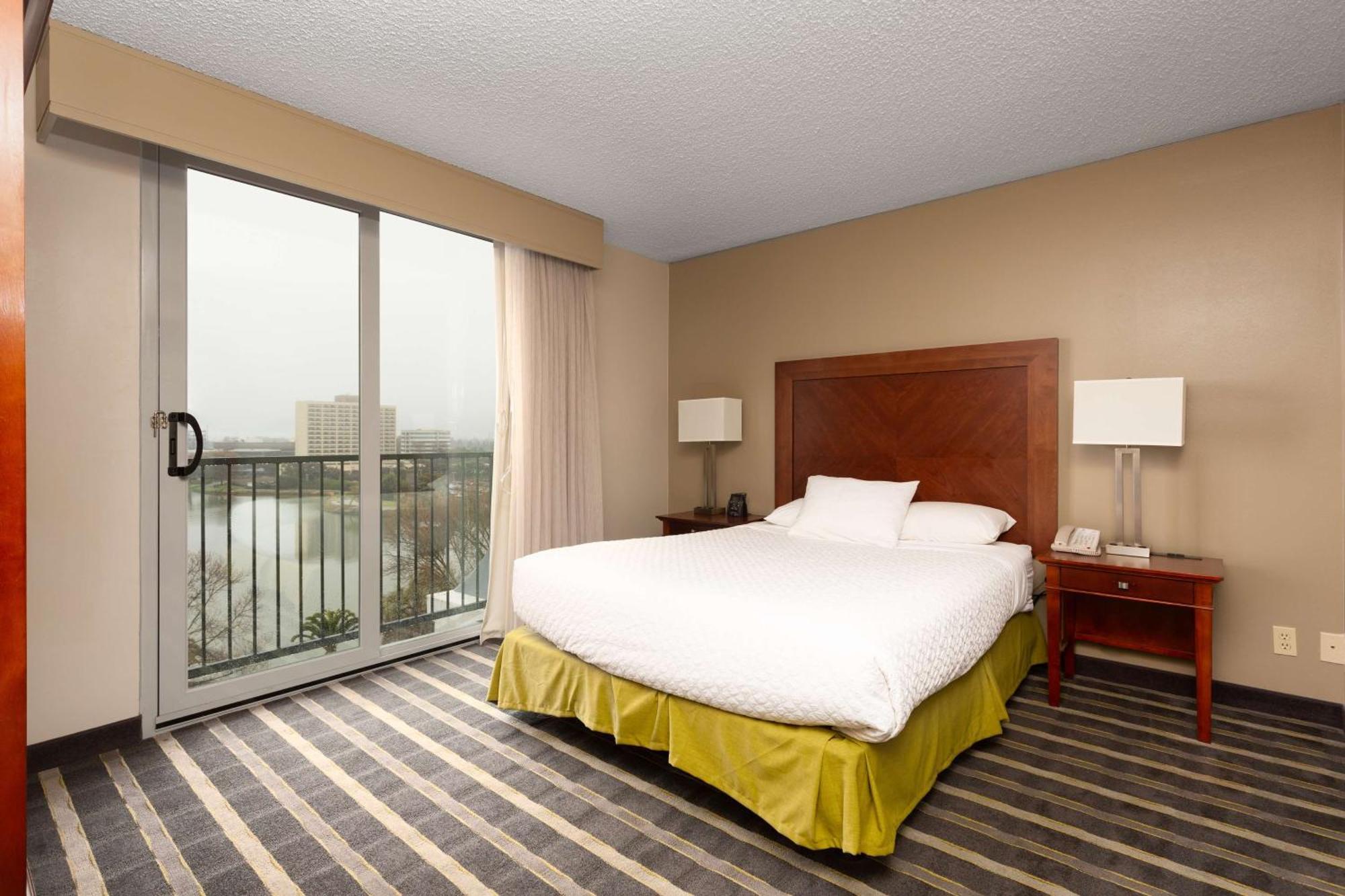 Embassy Suites San Francisco Airport - Waterfront Burlingame Extérieur photo